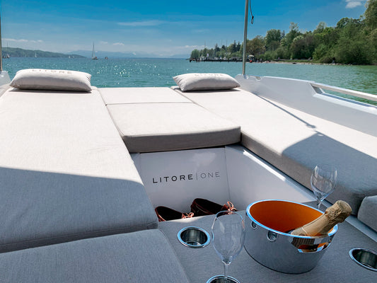 Litore|One Tisch